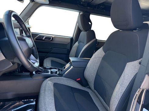 Used 2025 Ford Bronco Big Bend image 9