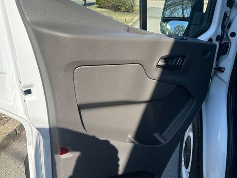 Used 2023 Ford E-Transit 148 High Roof Extended w/ Load Area Protection Package RWD image 8