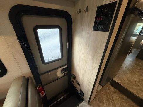 Used 2022 Ford E-450 and Econoline 450 Super Duty w/ Motorhome Prep Package image 43