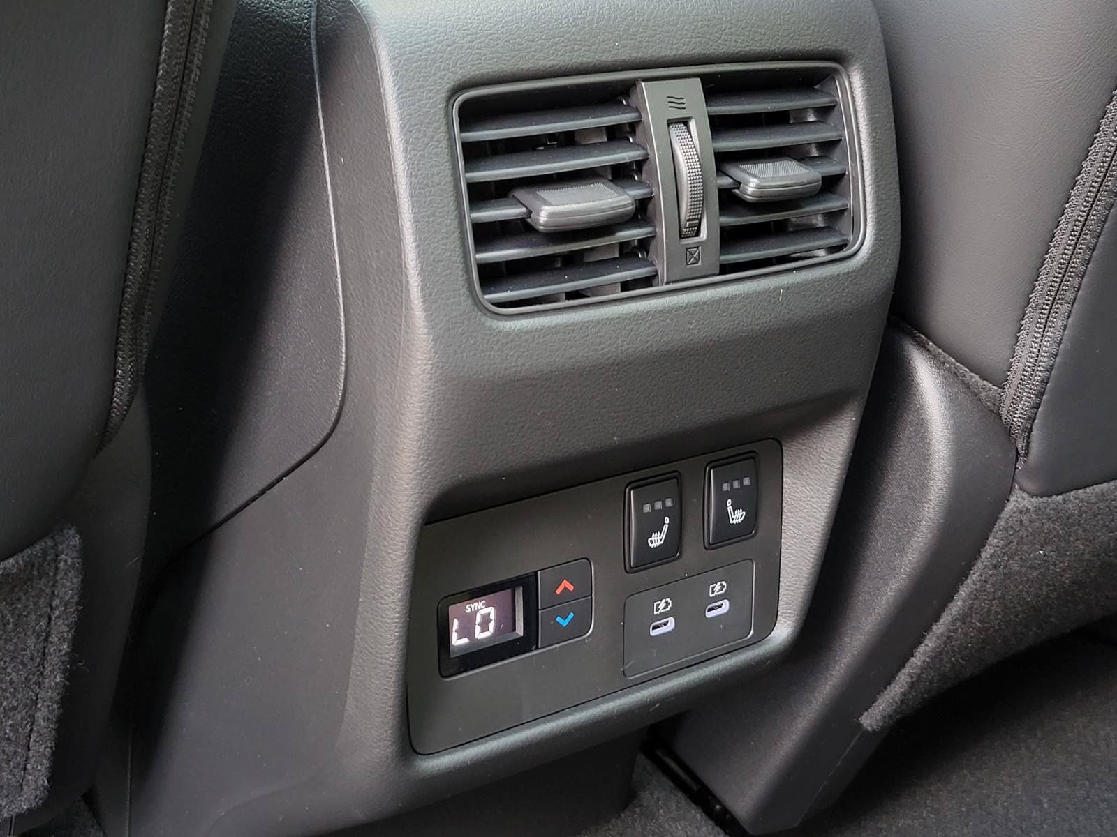 New 2026 Nissan Rogue Platinum AWD/4WD image 17