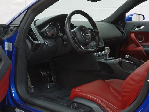 Used 2015 Audi R8 V8 image 52