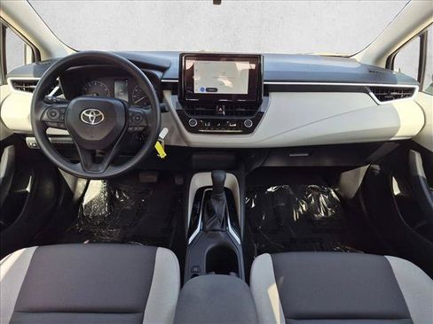 Used 2024 Toyota Corolla LE FWD image 16