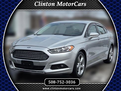 Used 2015 Ford Fusion SE w/ Equipment Group 201A FWD image 1