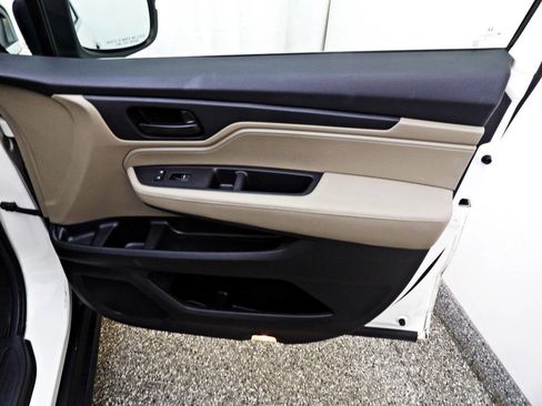 Used 2019 Honda Odyssey EX-L image 11