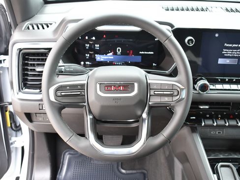 New 2026 GMC Canyon Elevation w/ Convenience Package RWD image 20