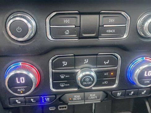 Used 2023 GMC Yukon AT4 w/ AT4 Premium Plus Package AWD/4WD image 21