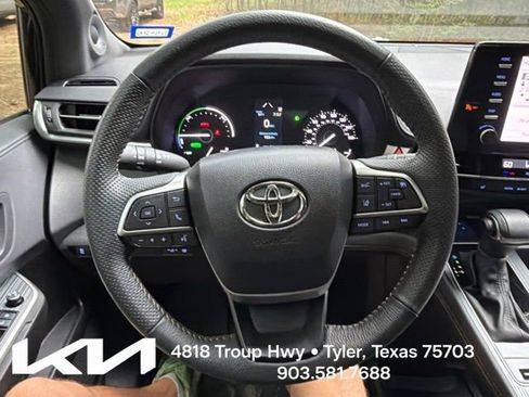 Used 2024 Toyota Sienna XLE Woodland Edition AWD/4WD image 16