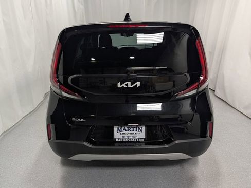 Used 2024 Kia Soul S FWD image 4