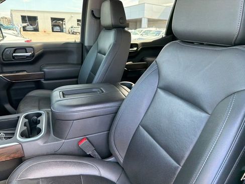 Used 2022 GMC Sierra 1500 SLT AWD/4WD image 18