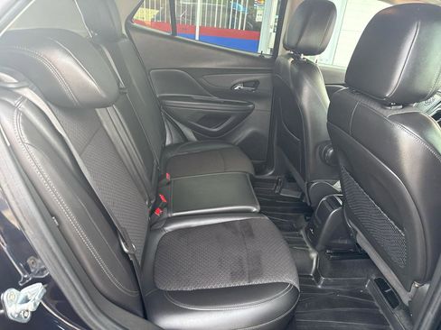 Used 2021 Buick Encore Preferred w/ Safety Package FWD image 24