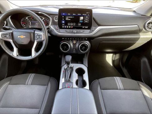 Used 2023 Chevrolet Blazer LT image 17