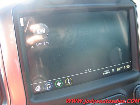Used 2022 Chevrolet Silverado 2500 LT w/ Convenience Package AWD/4WD image 19