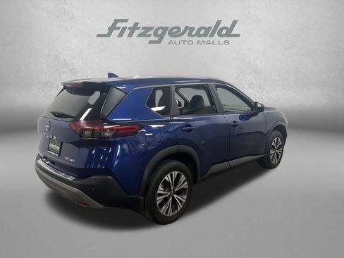 Used 2023 Nissan Rogue SV w/ SV Premium B Package image 7