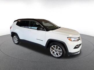 Used 2025 Jeep Compass Limited video 2