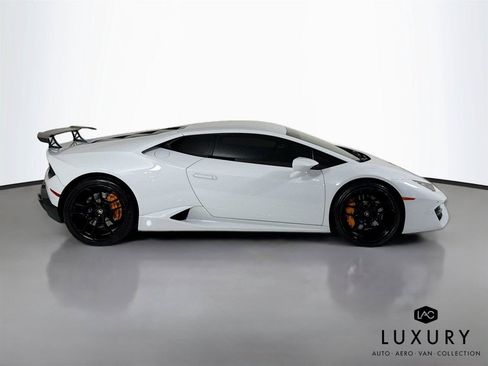 Used 2018 Lamborghini Huracan LP 580-2 RWD image 5