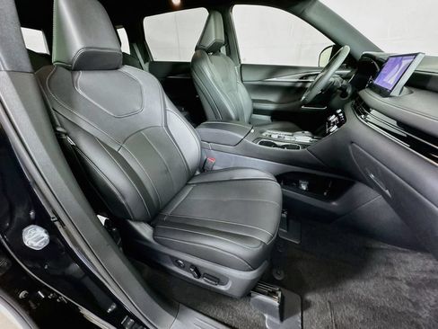 Certified 2027 INFINITI QX60 Sport w/ Dark Cargo Package AWD/4WD image 40