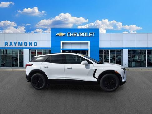 New 2026 Chevrolet Blazer EV LT AWD/4WD image 2