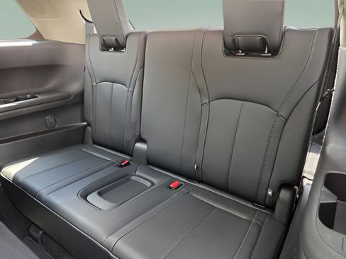 Used 2023 INFINITI QX60 Luxe w/ Cargo Package FWD image 10