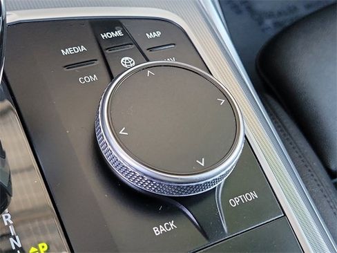 Used 2020 BMW 330i xDrive Sedan w/ Convenience Package image 17