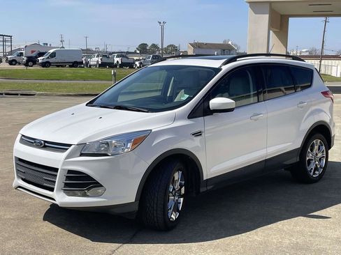 Used 2014 Ford Escape SE w/ Equipment Group 201A image 7