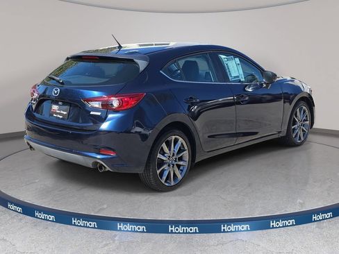 Used 2018 MAZDA MAZDA3 Touring FWD image 6