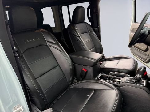 Certified 2023 Jeep Wrangler Unlimited Sahara image 17