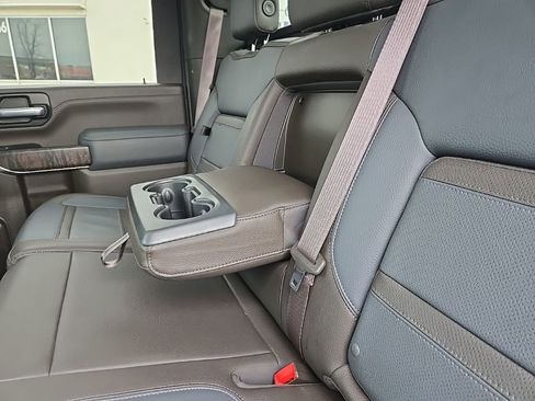 Used 2022 GMC Sierra 3500 Denali w/ Denali Ultimate Package image 26