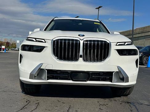New 2026 BMW X7 xDrive40i image 2