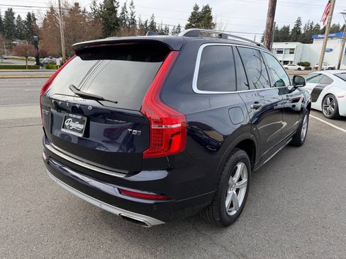 Used 2016 Volvo XC90 T5 Momentum image 10