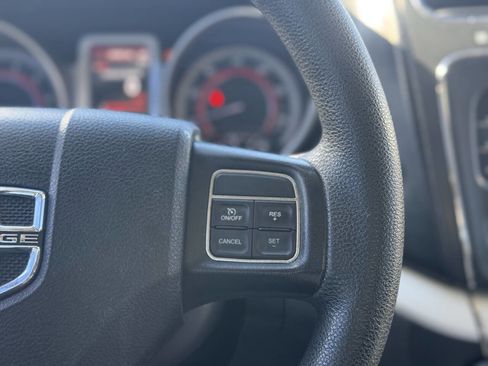 Used 2014 Dodge Journey SXT image 24