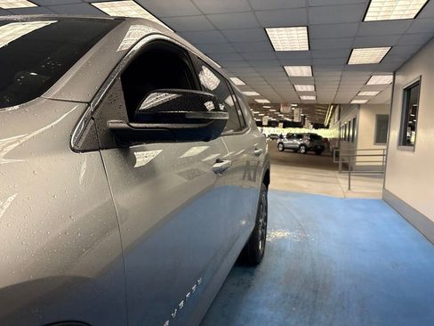 New 2026 Chevrolet Traverse LT FWD image 18