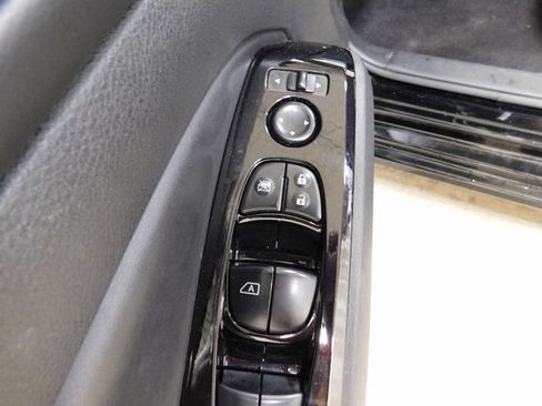 Used 2024 Nissan Altima 2.5 SR image 19