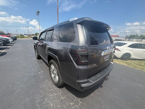 Used 2010 Toyota 4Runner Limited AWD/4WD image 6