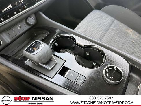 Certified 2023 Nissan Rogue SV image 27