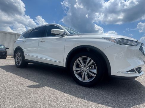 Used 2024 Acura MDX SH-AWD image 2