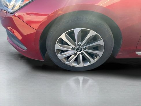 Used 2016 Hyundai Sonata Sport w/ Cargo Package FWD image 9