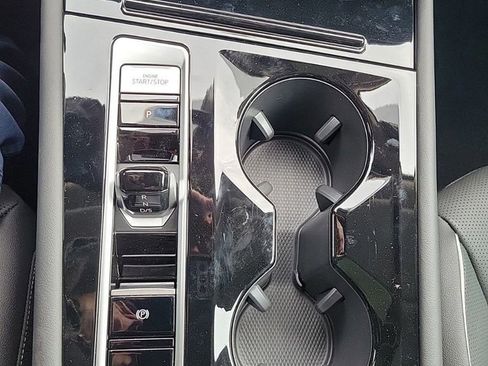 New 2025 Volkswagen Atlas SEL Premium R-Line image 36