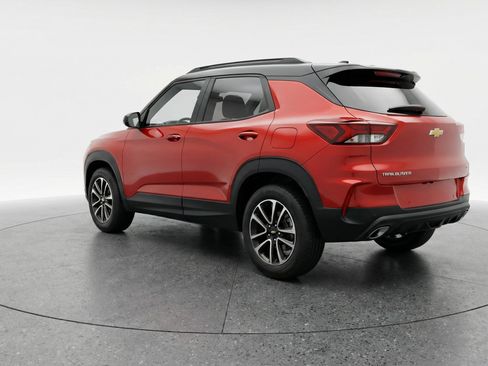 Used 2025 Chevrolet TrailBlazer LT image 6