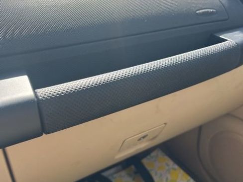 Used 2010 Volkswagen Beetle Coupe image 31