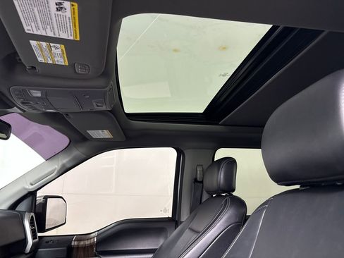 Certified 2020 Ford F150 Lariat w/ Equipment Group 502A Luxury image 33