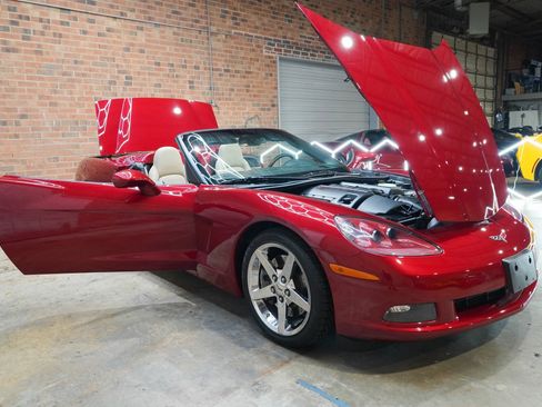 Used 2008 Chevrolet Corvette Convertible RWD image 24