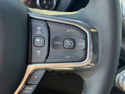 Used 2025 RAM 1500 Laramie image 23