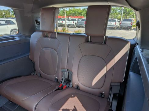 Used 2025 Volkswagen ID. Buzz Pro S Plus image 29