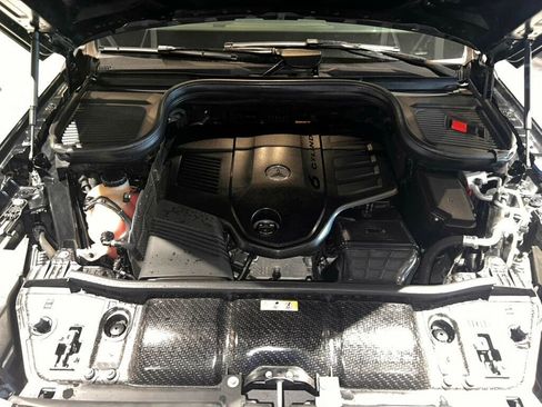 Used 2022 Mercedes-Benz GLS 450 4MATIC image 9