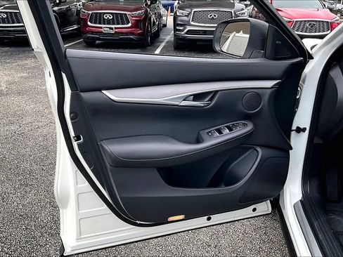 Used 2022 INFINITI QX50 Luxe w/ Appearance Package FWD image 25