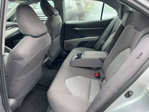Used 2020 Toyota Camry LE image 22