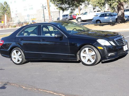 Used 2011 Mercedes-Benz E 350 4MATIC image 2