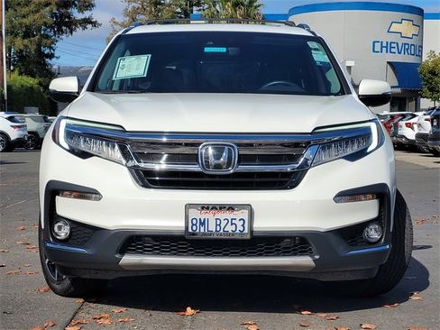 Used 2020 Honda Pilot Touring image 3
