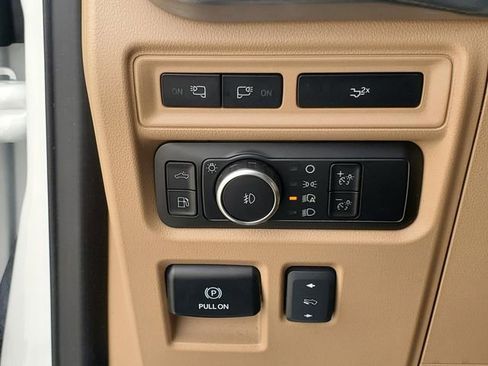 Used 2023 Ford F150 Lariat w/ Equipment Group 502A High AWD/4WD image 18