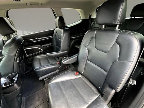 Used 2020 Kia Telluride S FWD image 20